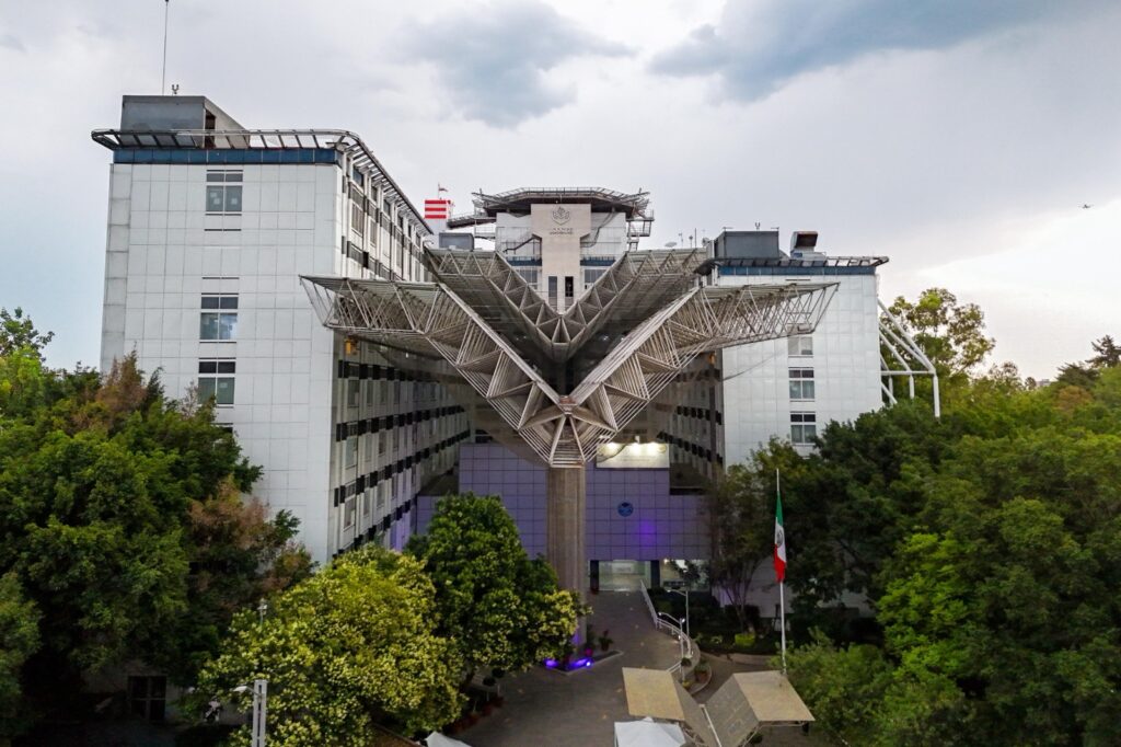 Centro Médico Nacional “20 de Noviembre” del ISSSTE, entre los 10 mejores hospitales del país: Martí Batres