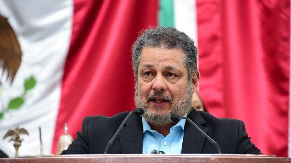 Presenta diputado Ernesto Villarreal (PT) iniciativa para garantizar espacios dignos a personas cuidadoras en hospitales de la Ciudad de México