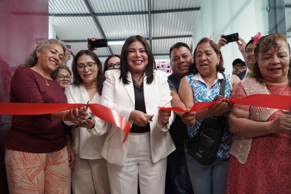 Alcaldesa Lourdes Paz rehabilita alberca “Leandro Valle”
