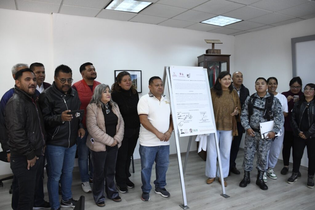 Acuerdan trabajo conjunto para proteger viacrucis en Azcapotzalco