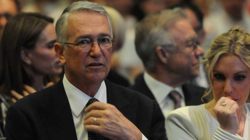 Salinas Pliego enfrenta “juicio sumario” con acreedores de EU por incumplimiento de pago