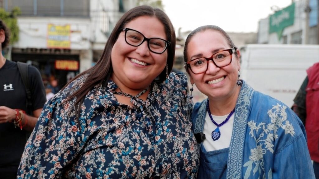 Azucena Cisneros y Citlalli Hernández presentan Cartilla de Derechos de las Mujeres en Feria del Libro de Ecatepec
