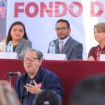 Gobierno de Ecatepec y FCE entregan más de 12 mil libros en escuelas del municipio