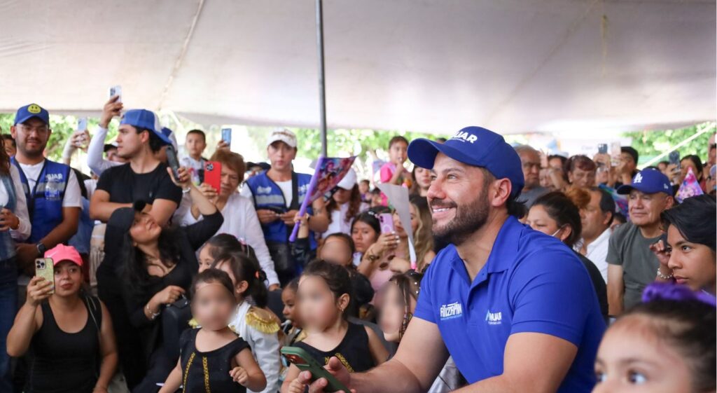 Anuar Azar reúne a más de 5 mil personas en festejo por el Día del Niño en Atizapán