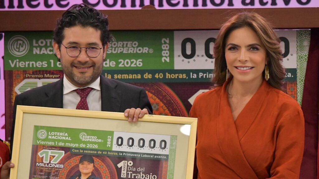 Presentan billete de Lotería por el Día del Trabajo, destaca avance en la jornada laboral de 40 horas a la semana