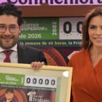 Presentan billete de Lotería por el Día del Trabajo, destaca avance en la jornada laboral de 40 horas a la semana