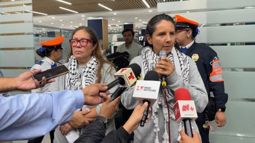 Regresan a México activistas de la Flotilla Global Sumud; denuncian tortura