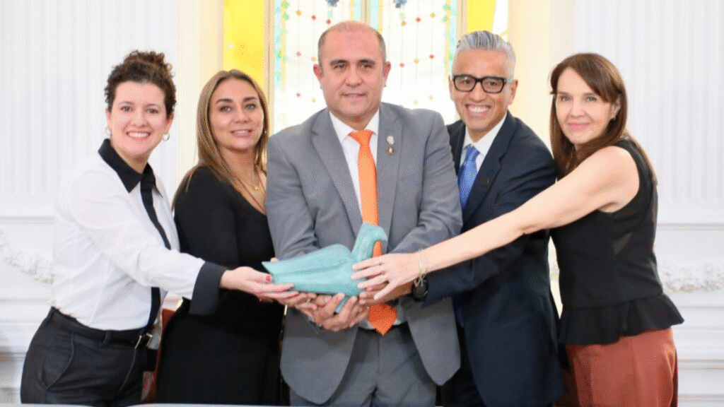 Premio Nacional de Periodismo cumple 25 años y abre convocatoria con nueva categoría: transmedia