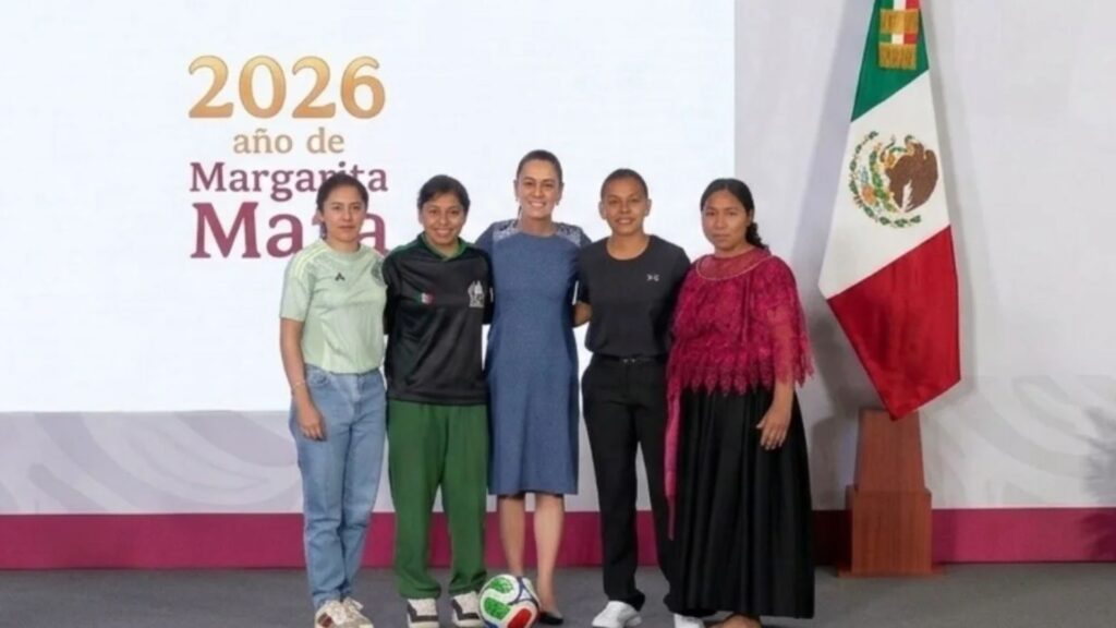 Presidencia Sheinbaum premia a 4 jóvenes mexicanas con entradas para el Mundial 2026