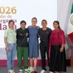 Presidencia Sheinbaum premia a 4 jóvenes mexicanas con entradas para el Mundial 2026