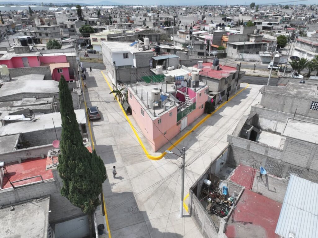 Con “Cimientos de Esperanza” se han pavimentado más de 550 calles en Ecatepec