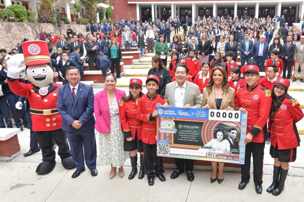 La SEP y Lotería Nacional reconocen a las maestras y los maestros como pilares de la transformación de México