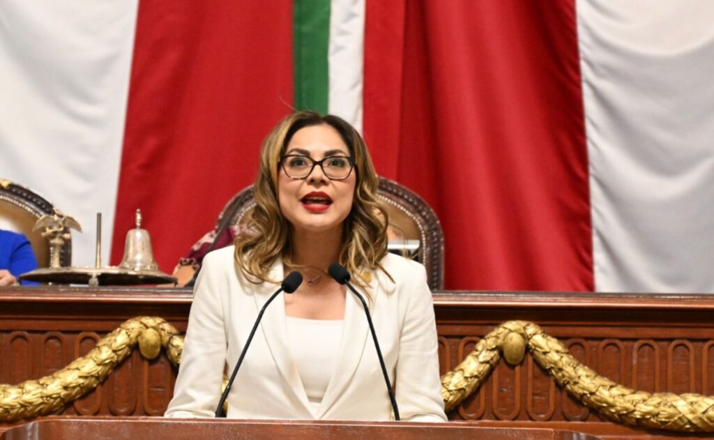 Congreso capitalino reprueba activismo de la derechista española Díaz Ayuso