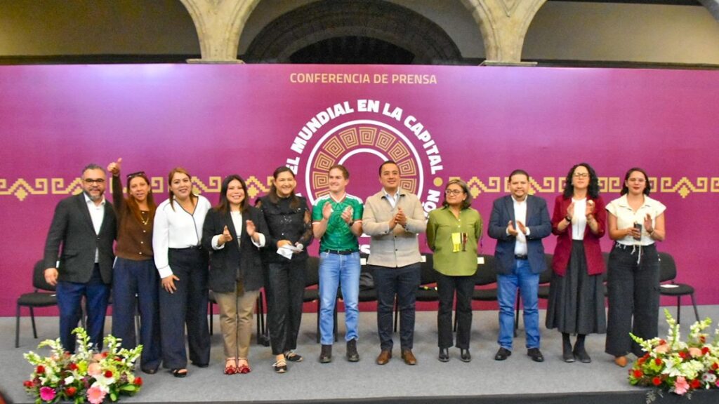Alcaldesas y Alcaldes de la CDMX, respaldan a Clara Brugada previo a la inauguración del Mundial
