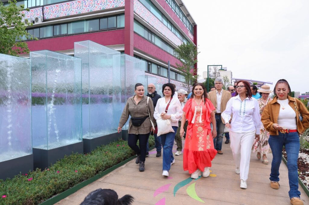 Inaugura Clara Brugada Jardín Flotante Tlallipan; la primera Utopía elevada de la ciudad