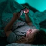 Especialistas advierten en la Mañanera, de los riesgos en menores por el uso excesivo de celulares  