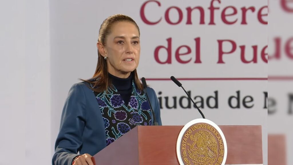 Sheinbaum celebra avance de iniciativa y cuestiona que la oposición acepte aspirantes presidenciales con nacionalidad extranjera